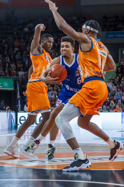 的西部竞争 的西部竞争