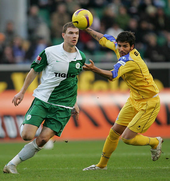 由发挥的空 由发挥的空