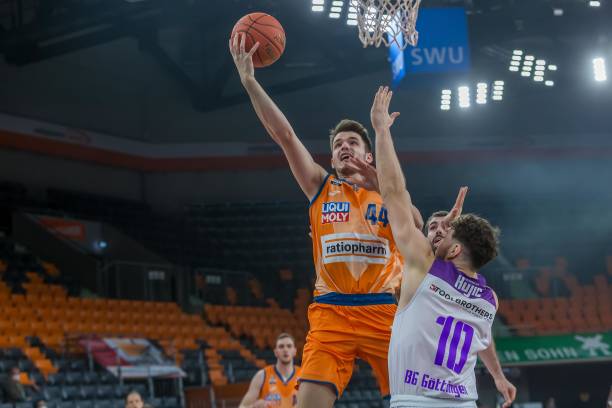 地运动员 地运动员