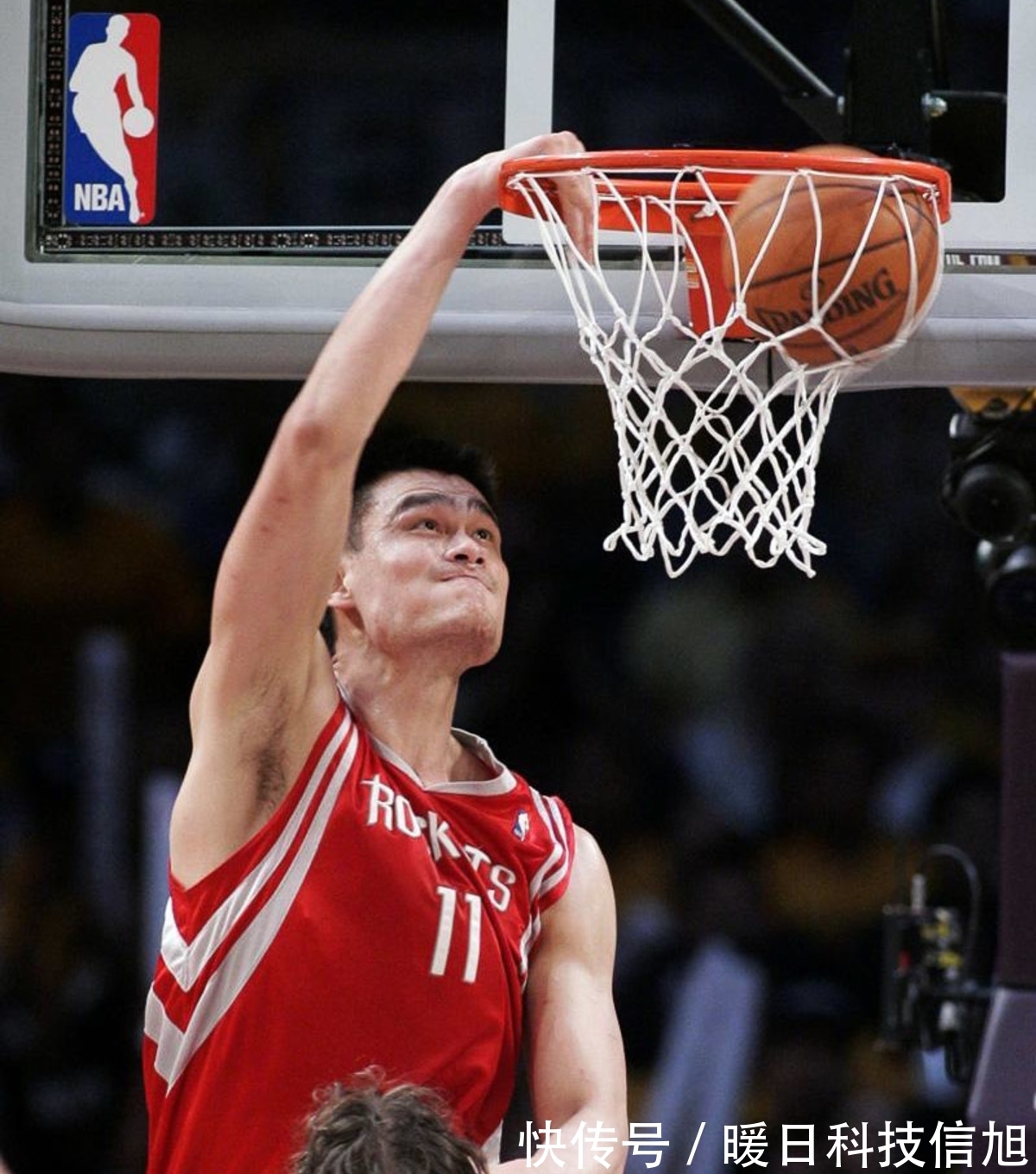 面对来自其 面对来自其