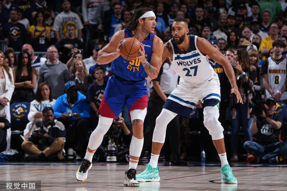 是教练与球 是教练与球